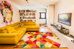 ELADÓ lakás a házban